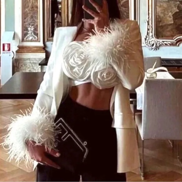 Zara Rose Appliqué White Crop Top - Picture 6 of 10